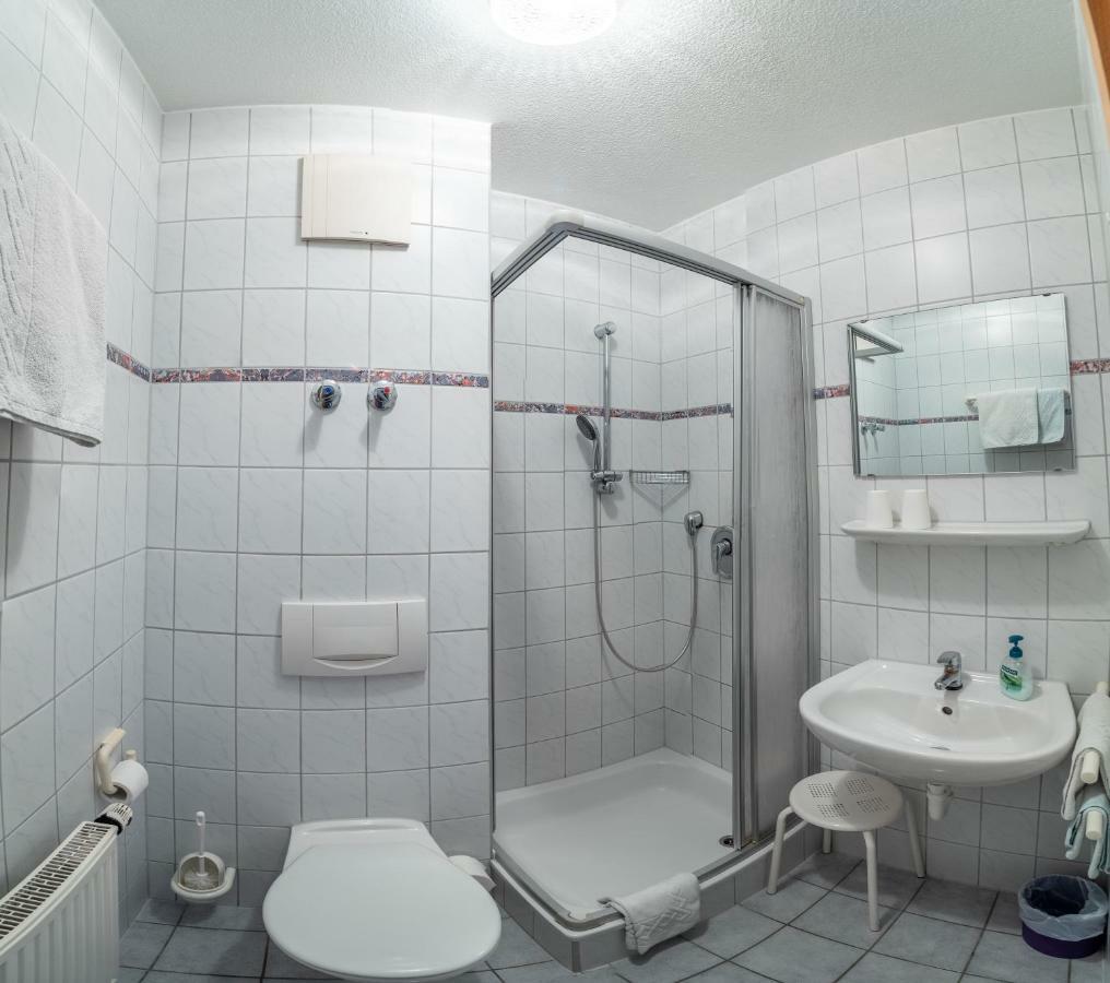 Gaestehaus Marion Dettingen an der Erms المظهر الخارجي الصورة